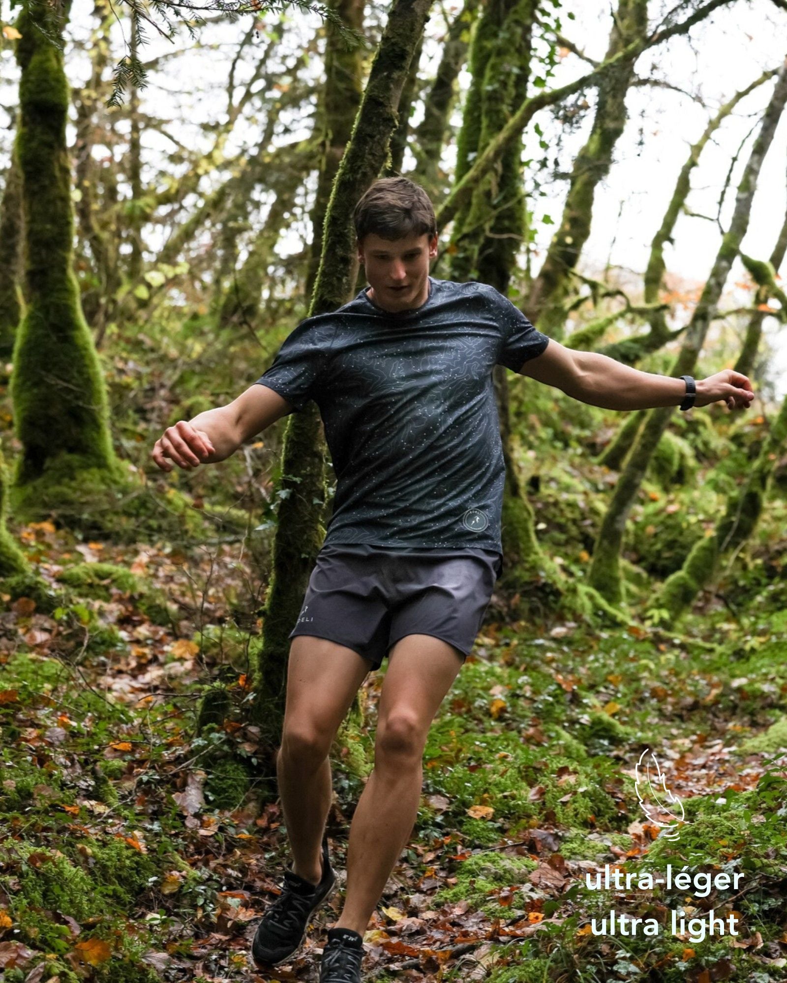 TECHNISCHE LAUFSHORTS FÜR HERREN
